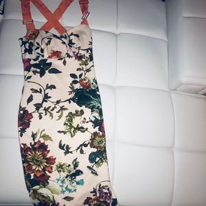 SOLD ❌ NWOT Ted Baker Floral Bodycon Dress Size M